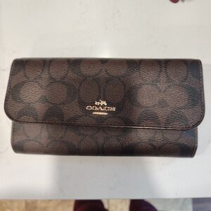 Authentic Coach wallet, brown and pink/burgundy